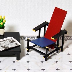 Klassinen Design -tuoli, Red Blue-tuoli