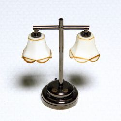 Pöytälamppu, kaksi lamppua, LED