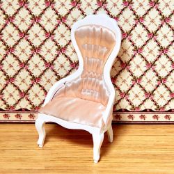 Viktoriaaninen naisten nojatuoli, valkoinen