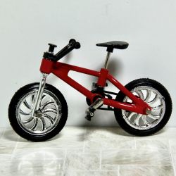 Lasten maastopyörä, punainen