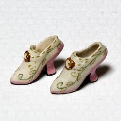 Naisten kengät, valko-vaaleanpunaiset