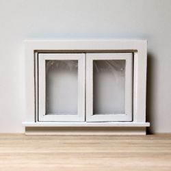 Ikkuna, pieni, avautuva, 9,4 x 7,1 cm, valkoinen