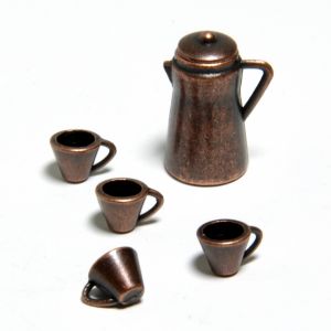 Kahvipannu ja 4 kuppia, patinoitu kupari